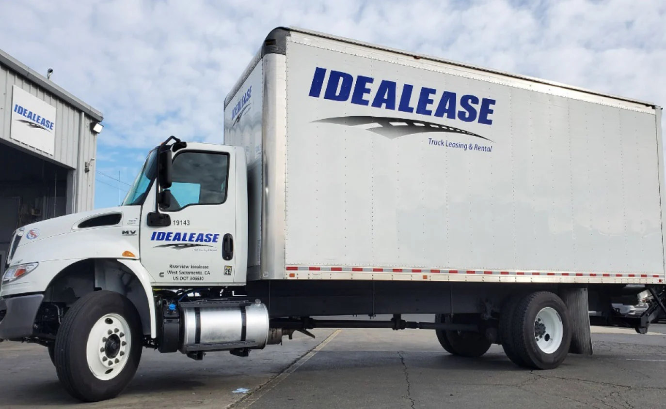 24' Dry Box Truck