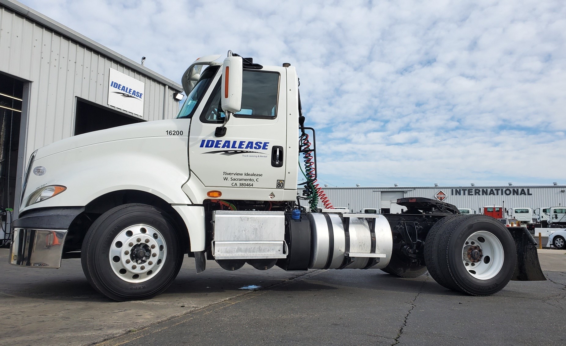 Single Axle Day Cab